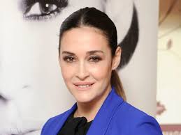 Vicky Martín Berrocal se suma a la moda de escribir biografías