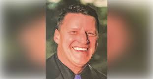 Alex Trotter's Instagram, Twitter & Facebook