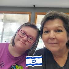 Free Youth Day at Giraffe Inn & Safari in New Boston Texas