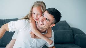 Il 19 marzo è la festa del papà, per questa occasione si può ricorrere ai grandi classici oppure coinvolgere i bambini nella creazione di un regalo fai da te. Festa Del Papa 2020 Storia E Curiosita Dall Italia E Dall Estero Magazine Quotidiano Net