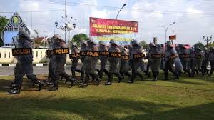 Dan biasanya penghitungan upah harga borongan cat ini dihitung dengan ukuran meter persegi. Https Jogja Tribunnews Com 2021 02 10 Video Info Cuaca Bmkg Kamis 11 Februari 2021 Waspada Potensi Cuaca Ekstrem Https Cdn 2 Tstatic Net Jogja Foto Bank Images Hujan Bmkg Prakiraan Cuaca 17 Januari 2021 Jpg Ilustrasi Ilustrasi Https Jogja