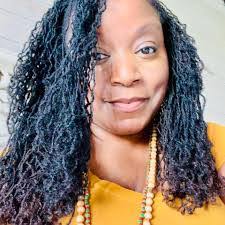 Crystal Bronson's Instagram, Twitter & Facebook