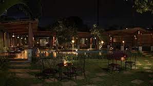 Restoran omah sendok ini berlokasi di senopati, tempat ini sering dijadikan tempat untuk acara wedding, bday dll, jadi sebaiknya sempatkan melakukan reservas. Cafe Omah Sendok Jakarta Kebayoran Baru Restaurant Reviews Photos Phone Number Tripadvisor