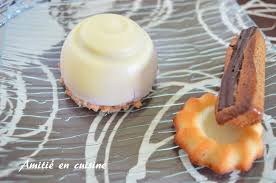 Dome Chocolat Blanc Fruit Rouge Amitie En Cuisine Recettes De Cuisine Dessert Dome Chocolat