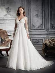 The Most Iconic Wedding Dresses Of All Time Demetrios Wedding Dress Wedding Dresses Famous Wedding Dresses