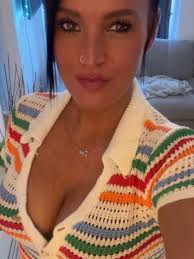 Zoë Leanne Waters (@zoeleanne82xx) • Threads, Say more