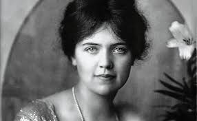 Allene Tew ~ Complete Wiki & Biography with Photos