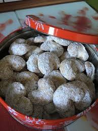 Uromas Vanillekipferl Von Binchen 70 Chefkoch Vanillekipferl Rezept Lebensmittel Essen Vanillekipferl