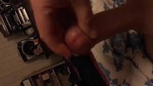 Voisins de palier fusionnels, les familles capellin et binarelli sont obligées de quitter leur appartement. Jeune Homme Se Fai Branler Par Sa Soeur Porn Movies