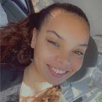 Ebony Mcmahon's Instagram, Twitter & Facebook