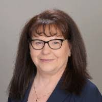 Julie Enger's Instagram, Twitter & Facebook