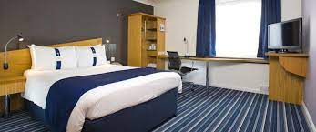 Bathrooms offer hair dryers and free toiletries. Holiday Inn Express Bristol Filton Hotel Get 52 Off Hotel Direct