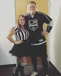 70 Couples Halloween Costumes To Make You Both Look Like The Superstars Of The Party Hike N Dip Halloween Costumes To Make Couple Halloween Themed Halloween Costumes