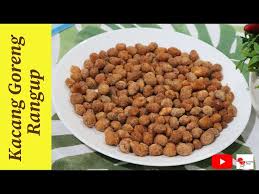 Selanjutnya bumbu halus ditumis hingga matang dan harum. Cara Buat Homemade Kacang Goreng Crispy Semudah Abc Confirm Tak Henti Mengunyah Youtube