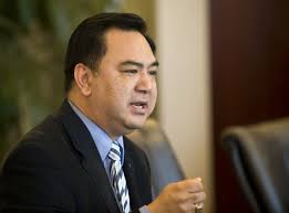 Tran a 'Young Gun' in race against Sanchez