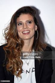 123 Twinnie Lee More Stock Photos, High-Res Pictures, and Images