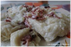Encore Une Specialite Alsacienne Dans La Categorie Des Knepfle Les Mehlknepfle Sont Tres Fac Recettes De Cuisine Allemande Recettes De Cuisine Recette Knepfle