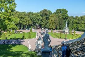 Petersburg und pawlows verlief die erste 1837 in. Das Sind Die 5 Schonsten Palaste Rund Um Sankt Petersburg