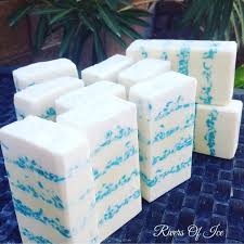 Rivers Of Ice Goatsmilksoap Homemade Artisansoap Erb Earthsrawbeauty Mit Bildern Seife Ideen