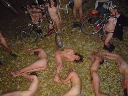 350 reasons to breathe easy w bike porn now w more naked – Bike Smut