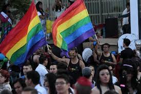 Durante aquella jornada, tuvo lugar en el bar. El Mundo Celebra El Dia Internacional Del Orgullo Gay Noticias Telesur