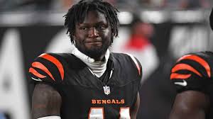 Demetrius Knight Jr during Week 4