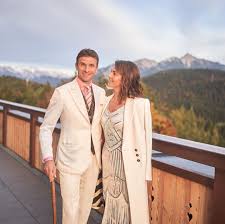 Für den podcast „schlagergeflüster öffnete thomas anders jetzt sein privates reich in koblenz. Thomas Muller Wiki 2021 Girlfriend Salary Tattoo Cars Houses And Net Worth