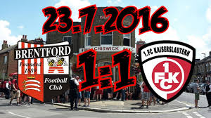 Brentford — brentford, stadt in der englischen grafschaft middlesex, westlich von london, an der mündung des brent in die themse, malz u. Brentford Fc 1 1 1 Fc Kaiserslautern 23 7 2016 Heimspiel In London Youtube