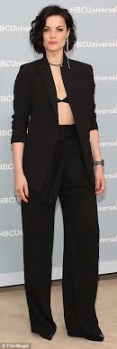 Stars Are Adding Edge To Formalwear By Rocking One Linear Earring Daily Mail Online
