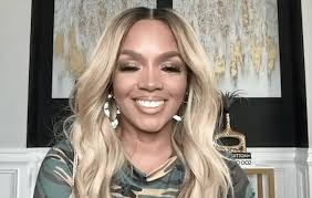 Hustle Mommies founder Ariel Rainey discusses taking risks in business