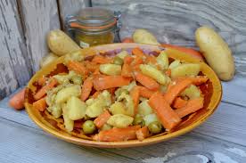 Tartinez de ricotta et ajoutez une tranche de truite fumée dans chaque « sandwich » comme sur la photo. Tajine De Carottes Pommes De Terre Et Olives Vertes Recette Par La P Tite Cuisine De Pauline