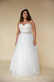 Plus Size Strapless Wedding Dress In 2020 Plus Wedding Dresses Plus Size Wedding Wedding Dresses Plus Size