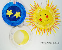 Laternen Basteln Mit Papptellern Bastelnmitkids Laternen Basteln Basteln Mit Pappteller Kinderleichte Laternen Basteln