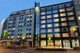 The hotel express by holiday inn duesseldorf north is a modern business hotel located within easy reach of the congress centre messe duesseldorf, the duesseldorf airport (dus), the main railway station and the sport centres ltu arena and iss dome.both by car via the a 52 motorway and public transport, the hotel is perfectly connected to all business and leisure attractions like jazz rally in. Holiday Inn Dusseldorf City Centre Konigsallee Dusseldorf Germany Jobs Hospitality Online