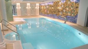 Schwimmbadbauer Www Arosa Gmbh De Hallenbad Zuhause Wandmalerei Schwimmbader Hallenbad Swimming Pool