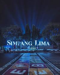 Mulai dari makanan tradisional yang mempunyai citarasa kha. Tempat Nongkrong Malam Hari Di Bandungan