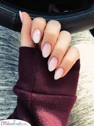 Looks difficult at first impression, but very easy on but that's not the final decoration you can add your ideas to make it more attractive. Almond Shaped Nails 40 Beautiful Designs For Almond Nails