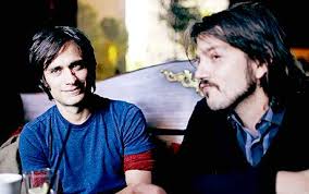El acuerdo establece que el contenido creado y producido para amazon studios será estrenado en amazon prime video en más de 200 países. Gael Garcia Bernal And Diego Luna The Heart Throbs Who Made Mexico Hot