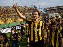 In primera division, ca penarol has better performance than cs cerrito. Penarol