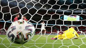 Wembley stadium is considered to be the most famous ground in world football. Hdhtqxh1anyi2m