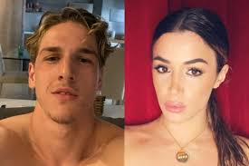 Sara scaperrotta è la ex fidanzata di nicolò zaniolo, il giovane calciatore dell'a.s. Nicolo Zaniolo E La Ex Sara Scaperrotta Svelato Il Nome Del Bambino
