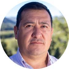 Liliana Canales's Instagram, Twitter & Facebook