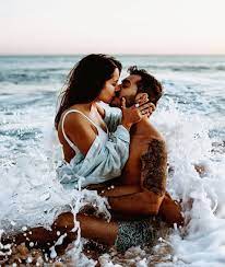 1 601 Likes 14 Comments Travel Couples Ootd Earth On Instagram Enjoy The Moment Follow Couples Beach Photography Photo Romantic Couples Photography