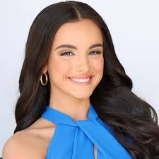 Misty Bateman's Instagram, Twitter & Facebook