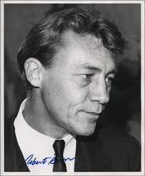 How many people like my man Ramond Burr in one of my favorite shows