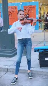 SHE IS UNBELIEVABLE | Hallelujah - Karolina & Ella Protsenko Violin Cover |  Street Performance #karolina #karolinaprotsenkoviolin #violin #violinist  #violincover #music #streetmusic #fyp #viral #cover