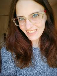 April Kay's Instagram, Twitter & Facebook