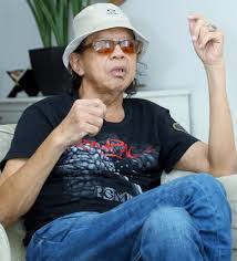 Pria kelahiran batusangkar, sumatera barat, 15 januari 1952, ini memulai kariernya di dunia perfilman dengan menjadi penulis skenario dalam film bing slamet setan. Biodata Yazit Ahmad Pemain Dram Kumpulan Search Iluminasi
