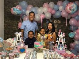 Check out his latest detailed stats including goals, assists, strengths & weaknesses and match ratings. En Video Esposa De Carlos Bacca Anuncia La Llegada De Su Tercer Hijo
