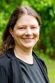 Michelle Arens's Instagram, Twitter & Facebook